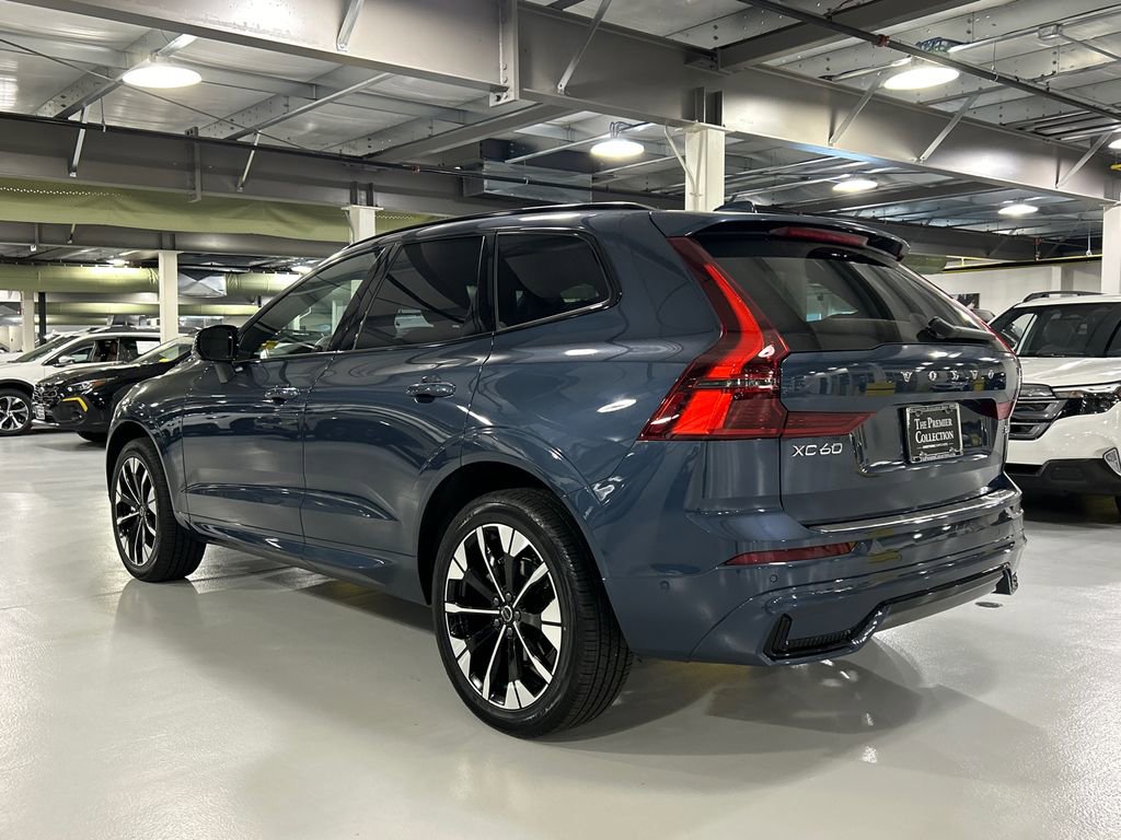 Used 2026 Volvo XC60 B5 Plus w/ Protection Package Premier AWD/4WD image 4