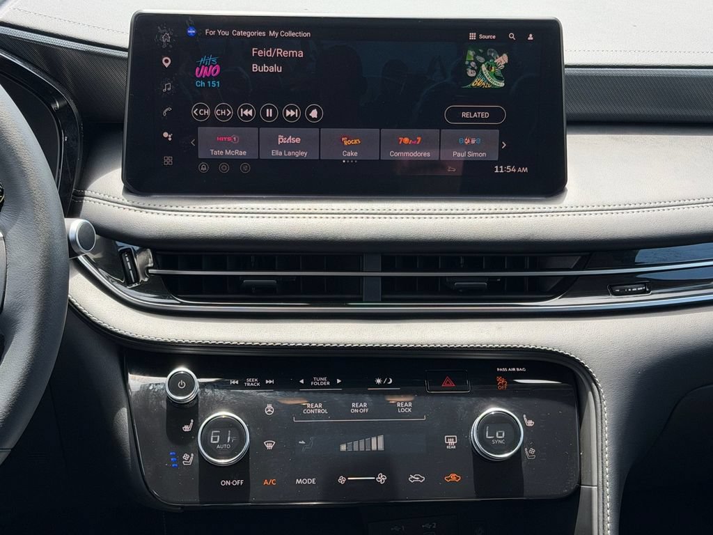 Used 2026 INFINITI QX60 Luxe w/ Cargo Package FWD image 18