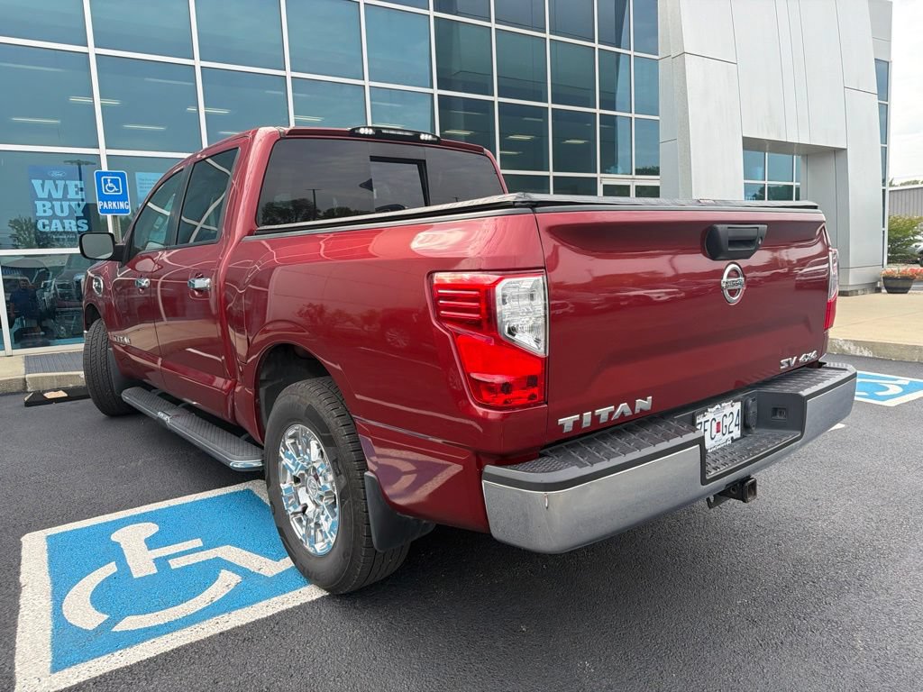 Used 2017 Nissan Titan SV AWD/4WD image 4