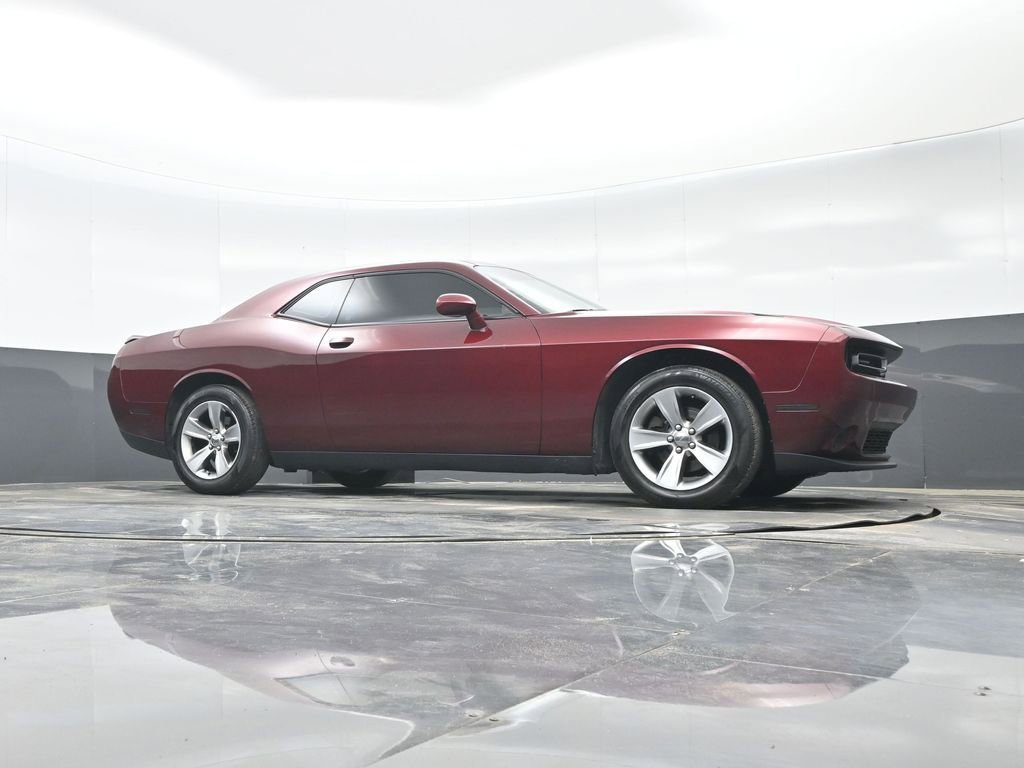 Used 2020 Dodge Challenger SXT image 39
