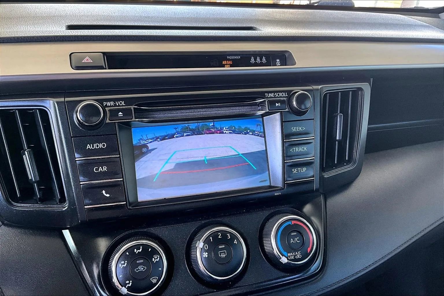 Used 2017 Toyota RAV4 LE FWD image 13