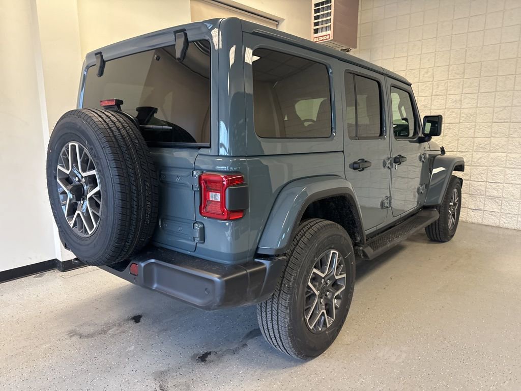 New 2026 Jeep Wrangler Unlimited Sahara AWD/4WD image 20