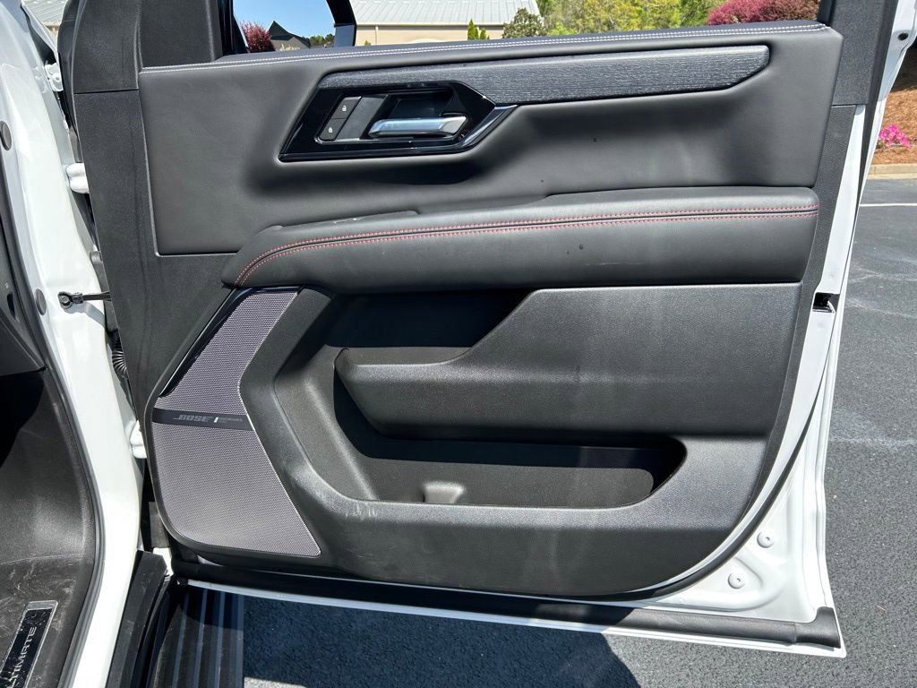 Used 2025 GMC Yukon XL AT4 Ultimate w/ LPO, AT4 Appearance Package AWD/4WD image 65