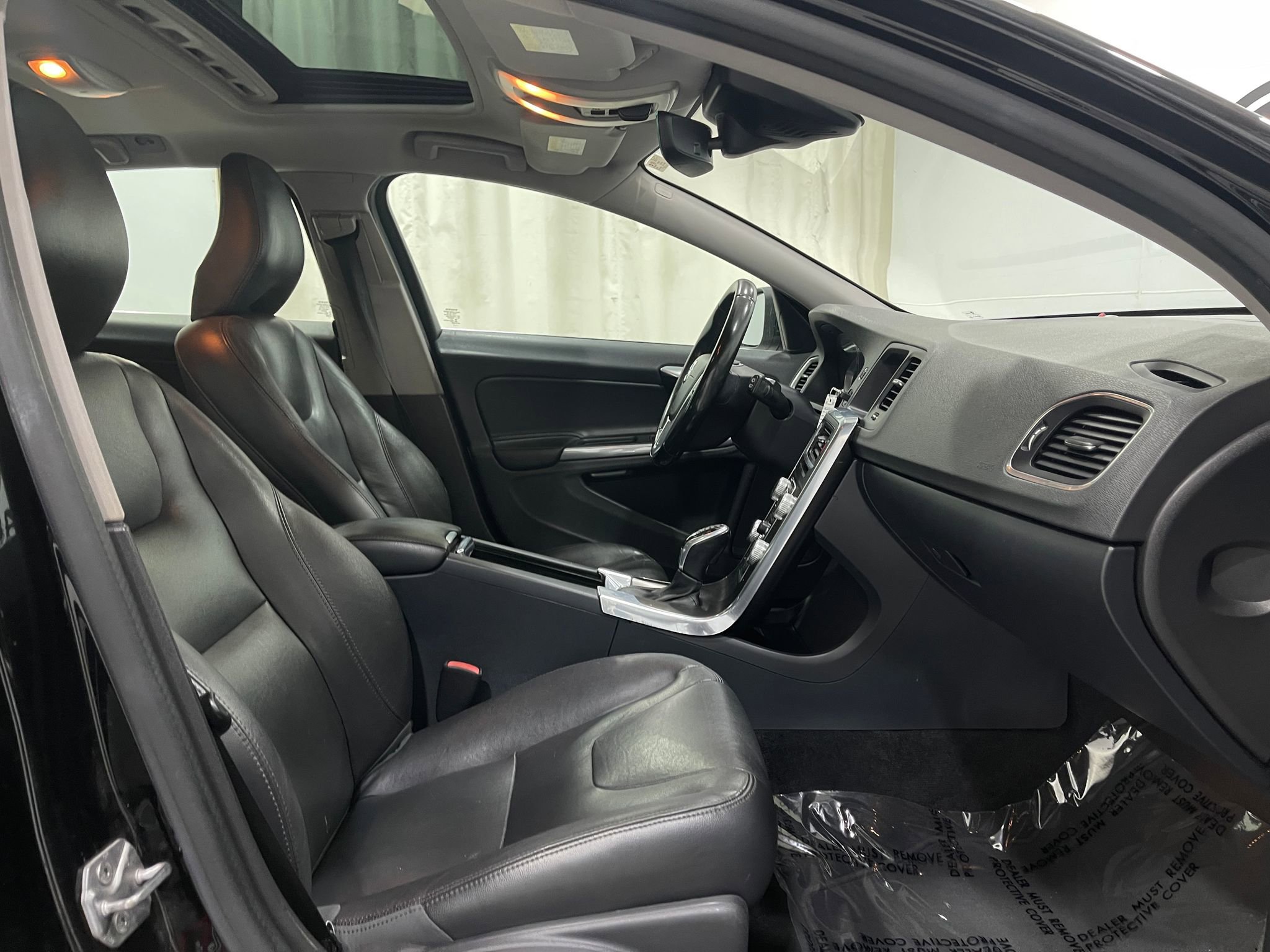 Used 2016 Volvo V60 T5 Premier image 31