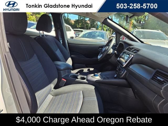 Used 2025 Nissan Leaf S FWD image 11