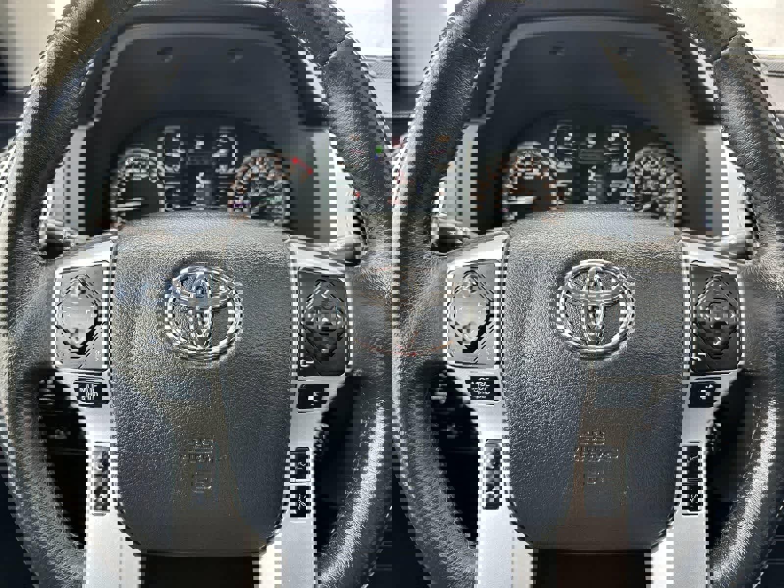 Used 2020 Toyota Tundra Platinum image 23