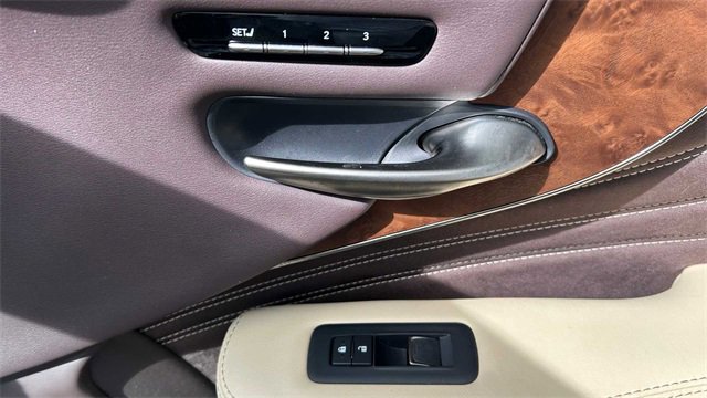 Used 2018 Lexus LS 500 w/ Accessory Package (Z2) image 25