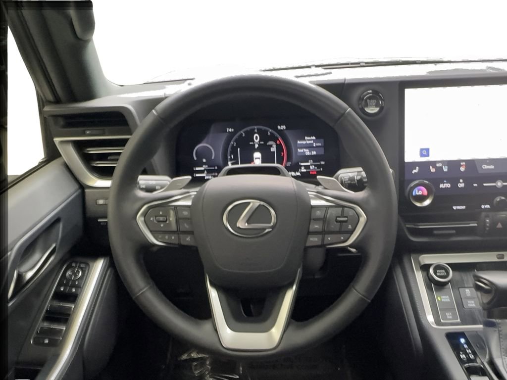 Used 2025 Lexus GX 550 w/ Accessory Package (31) AWD/4WD image 38