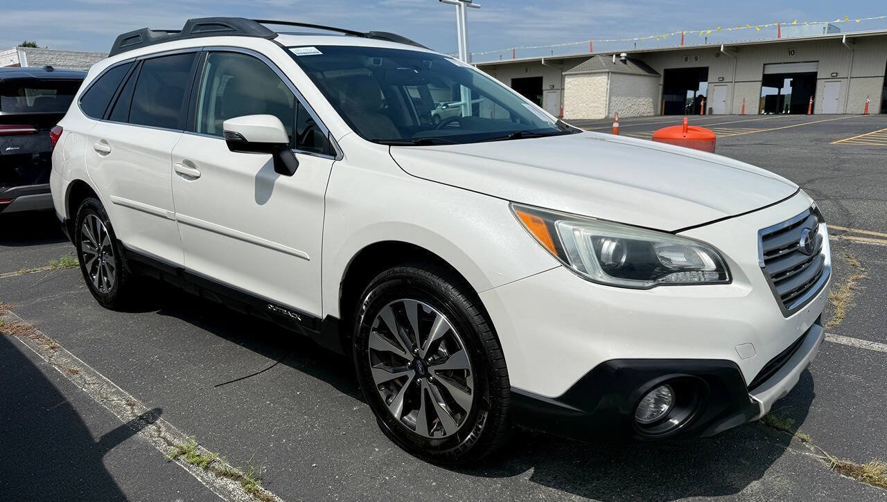 Used 2016 Subaru Outback 3.6R Limited AWD/4WD image 12