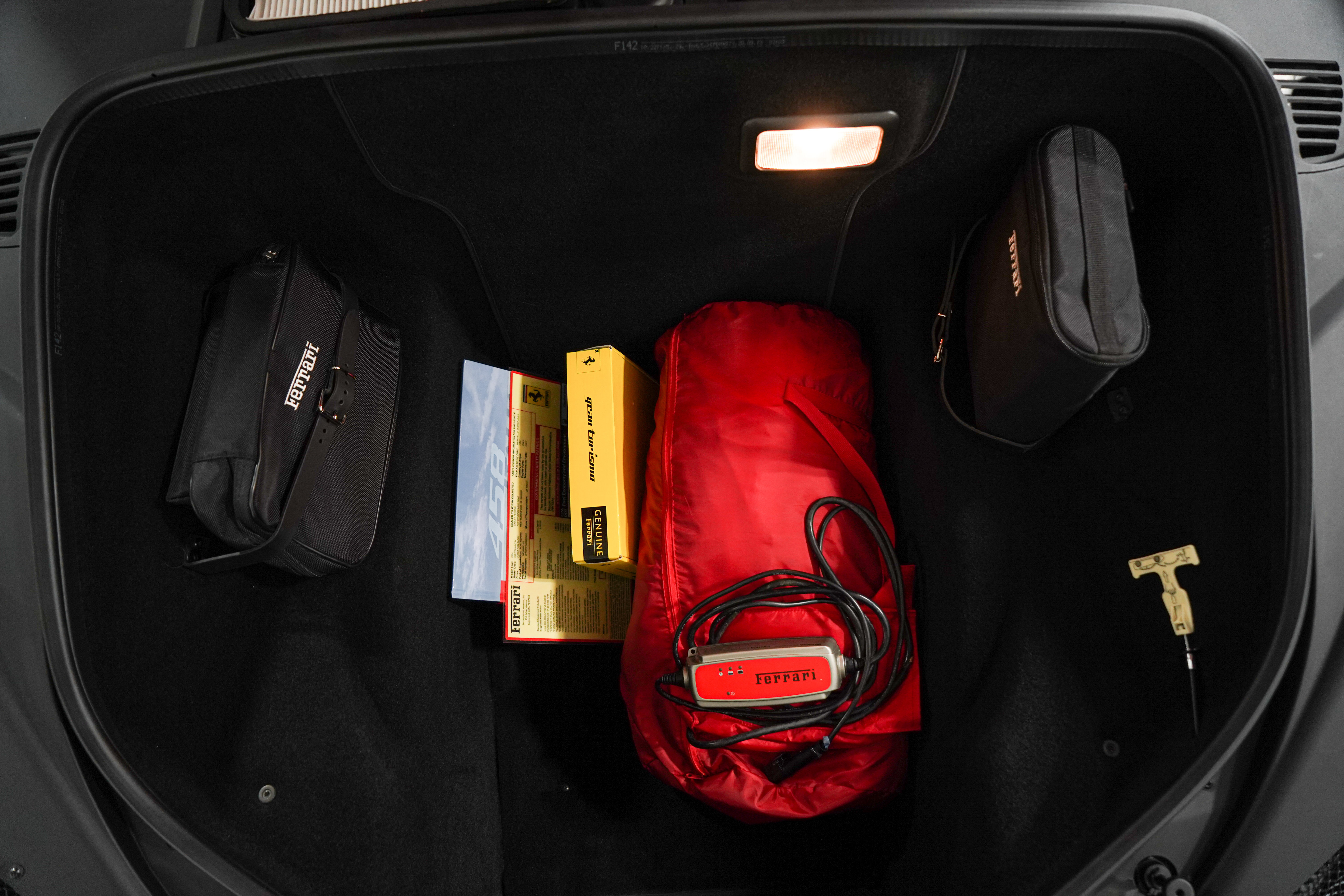 Used 2014 Ferrari 458 Italia Coupe RWD image 39
