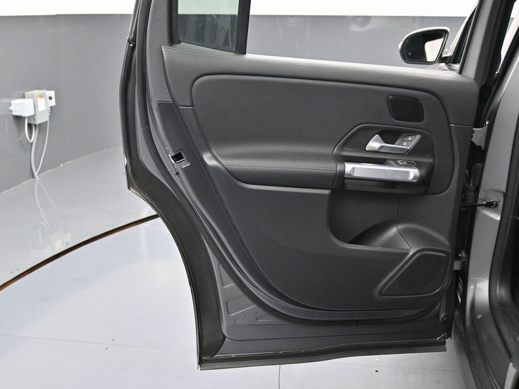Used 2023 Mercedes-Benz EQB 250+ w/ Exclusive Package image 41