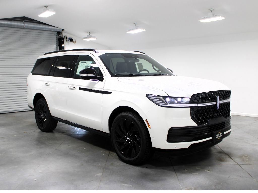 Used 2025 Lincoln Navigator Reserve w/ Jet Appearance Package 360° Tour