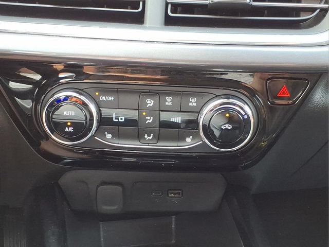 Used 2025 Chevrolet Trax ACTIV w/ Driver Confidence Package FWD image 20