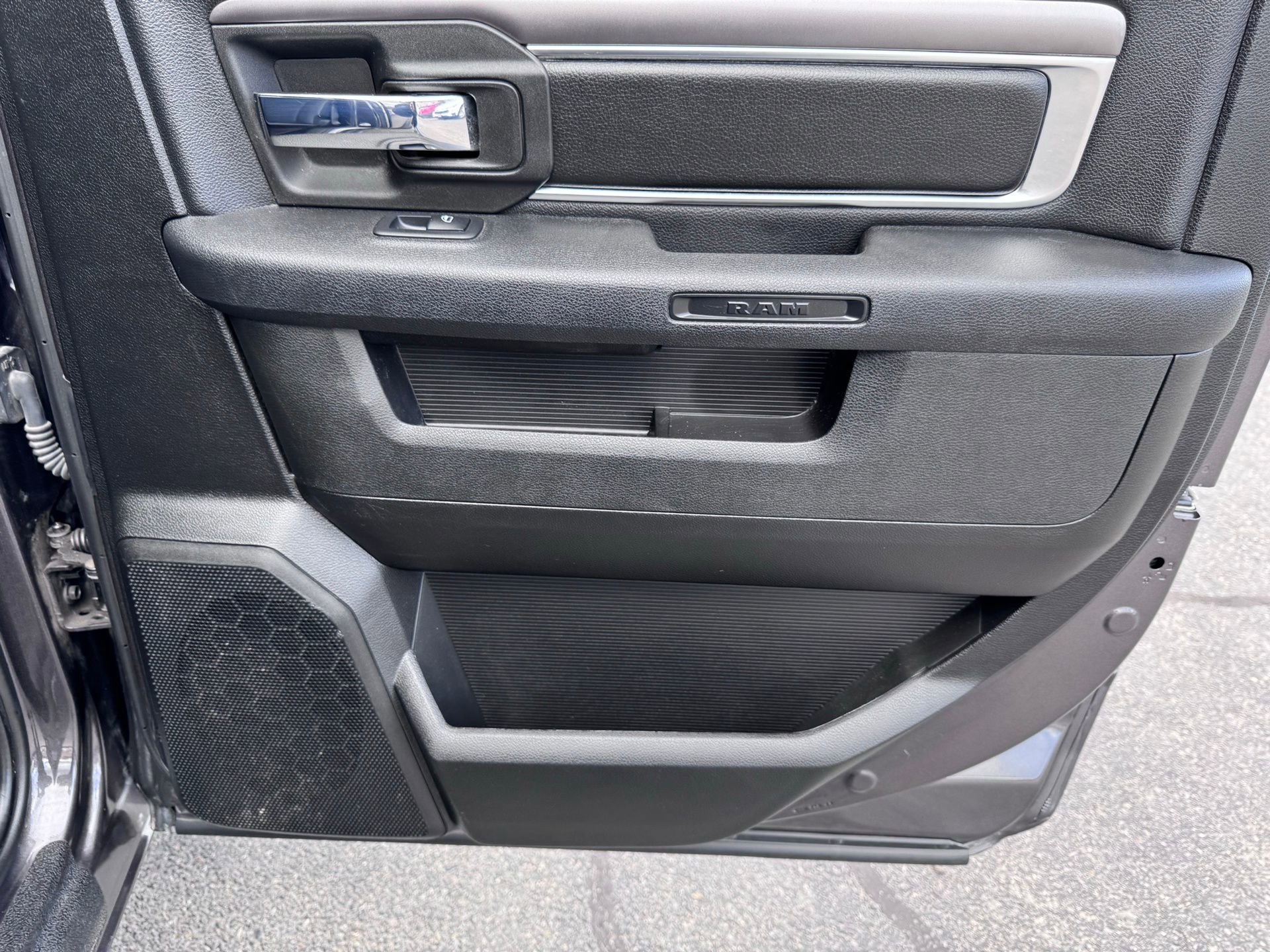 Used 2022 RAM 1500 Classic Warlock image 16