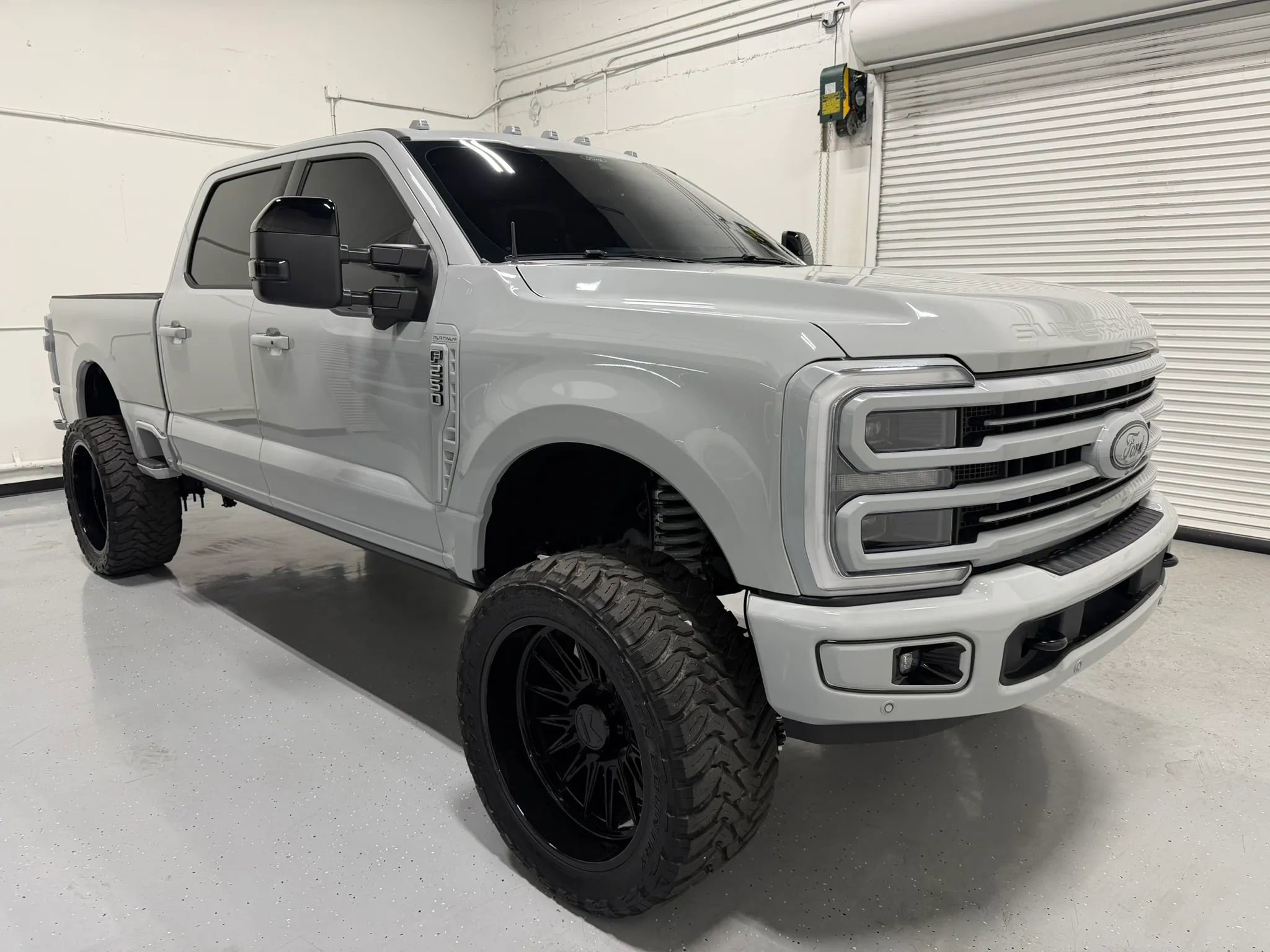 Used 2025 Ford F250 Platinum image 30