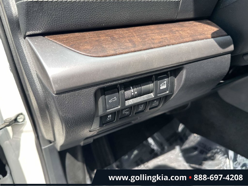Used 2018 Subaru Outback 2.5i Limited AWD/4WD image 19