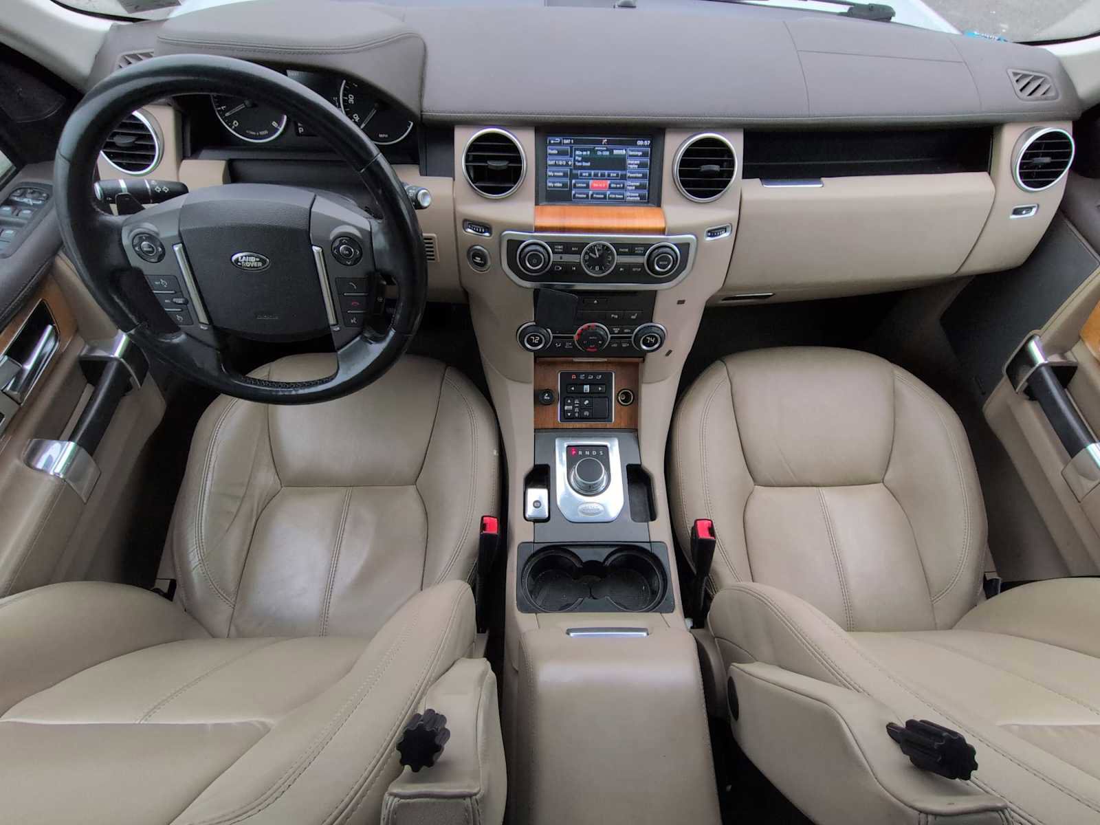Used 2014 Land Rover LR4 HSE LUX AWD/4WD image 16