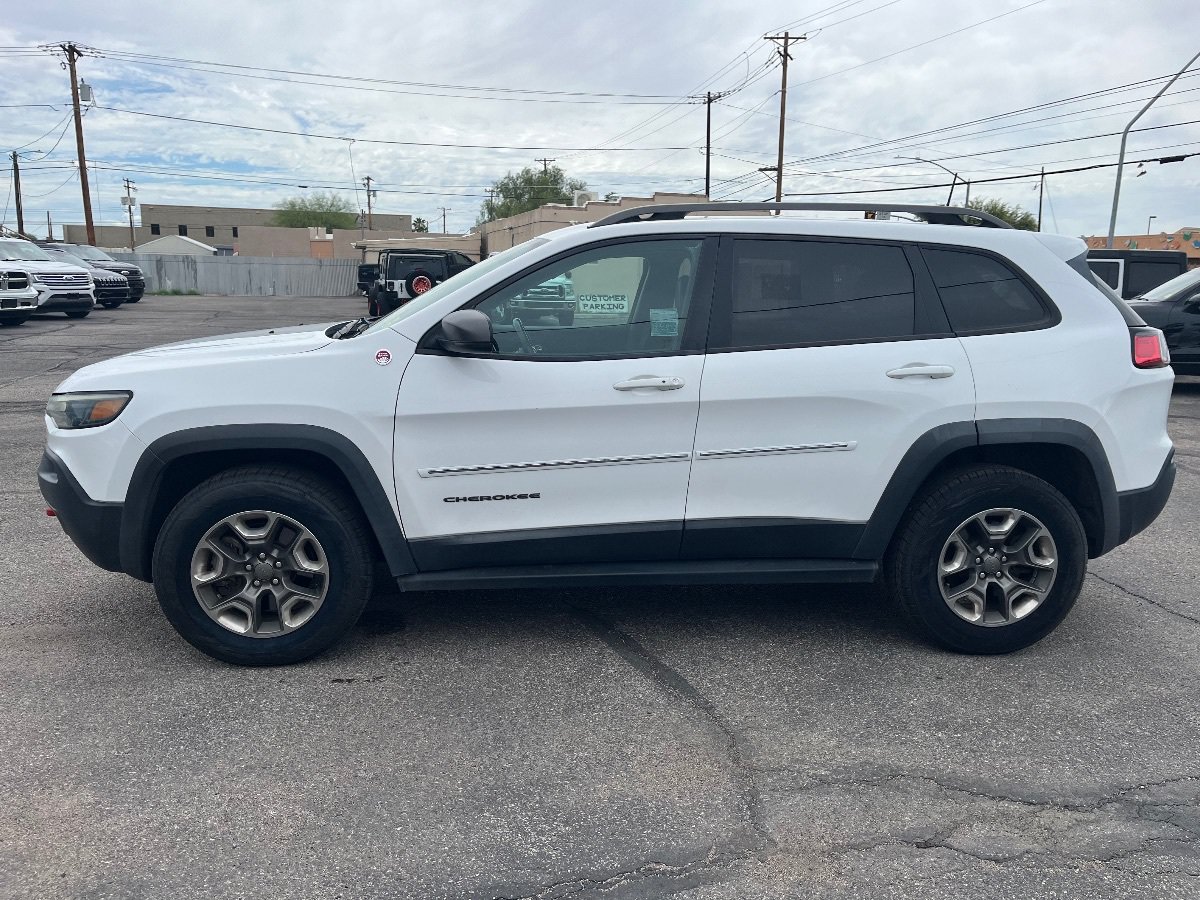 Used 2019 Jeep Cherokee Trailhawk w/ Comfort/Convenience Group AWD/4WD image 6