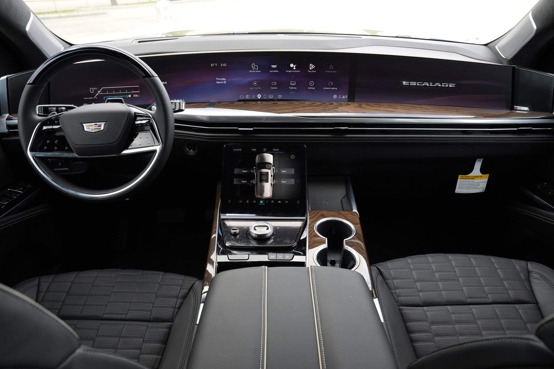 New 2026 Cadillac Escalade Platinum Sport w/ LPO, ONYX Package image 7