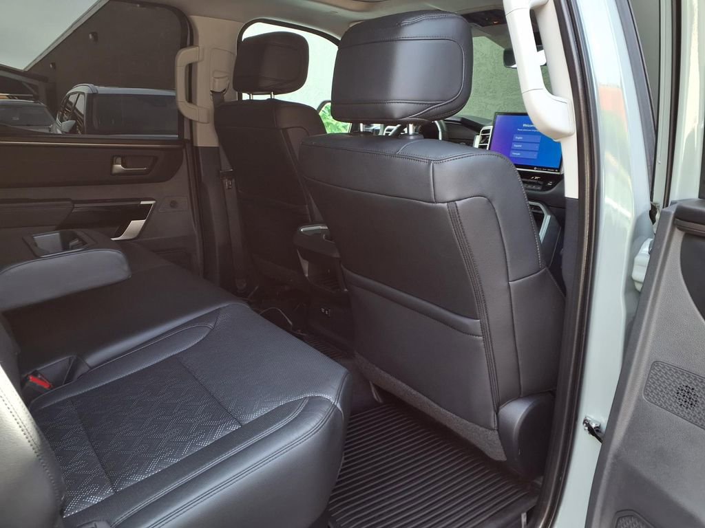 Used 2024 Toyota Tundra Limited AWD/4WD image 20