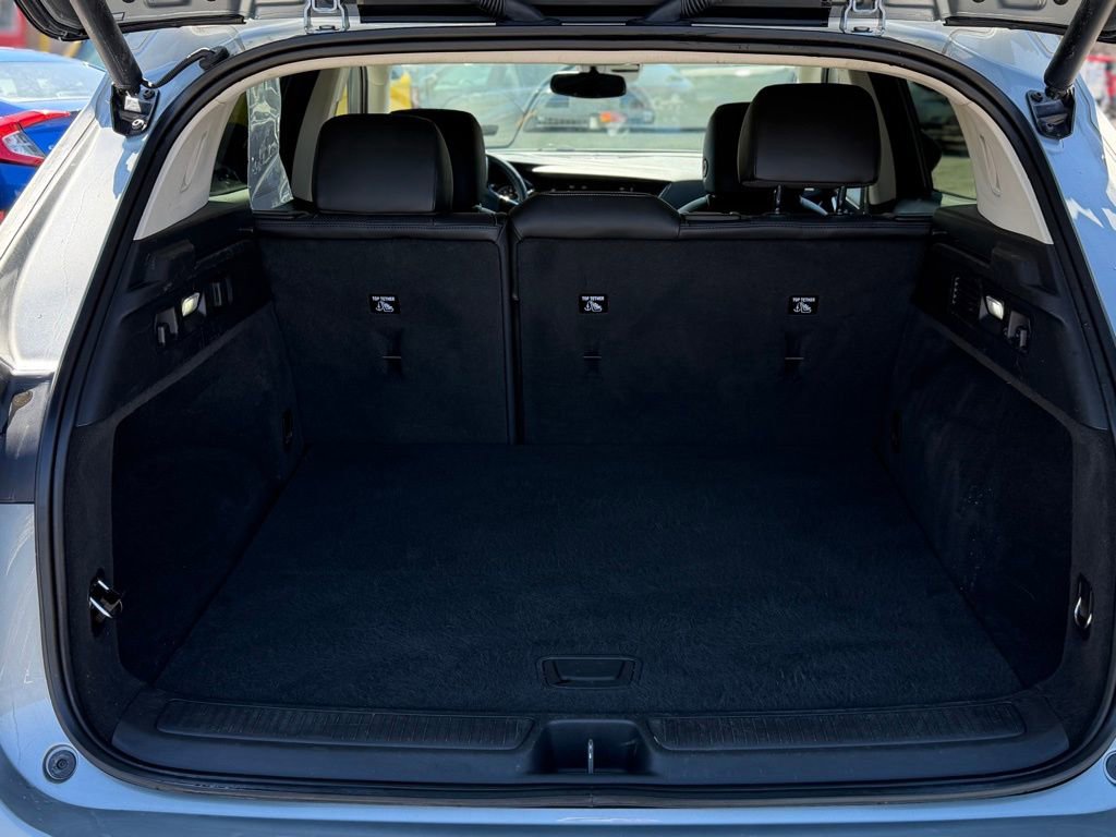 Used 2023 Buick Envision Essence AWD/4WD image 5