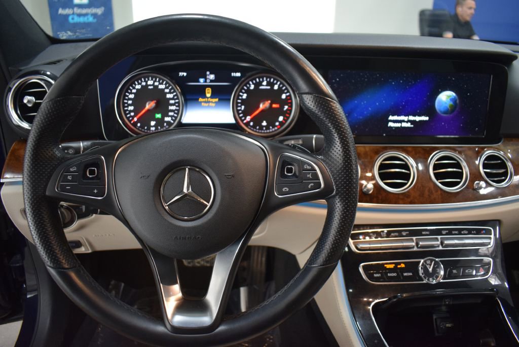 Used 2018 Mercedes-Benz E 300 w/ Premium 1 Package image 9