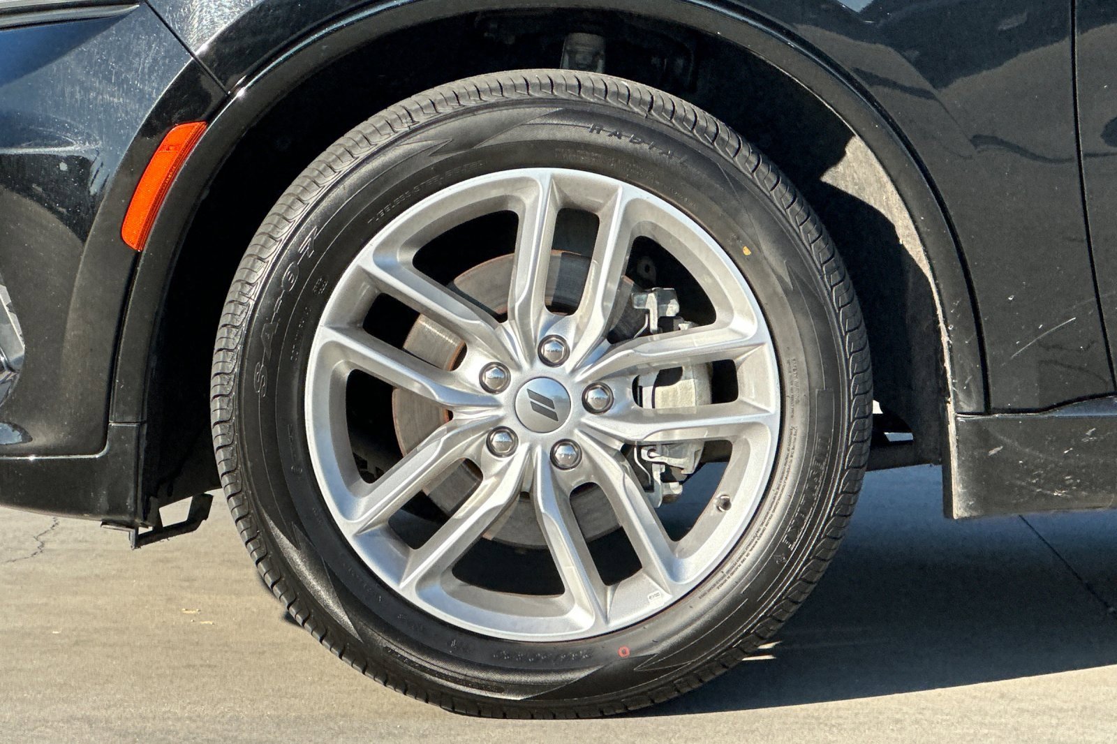 Used 2024 Dodge Durango GT image 27