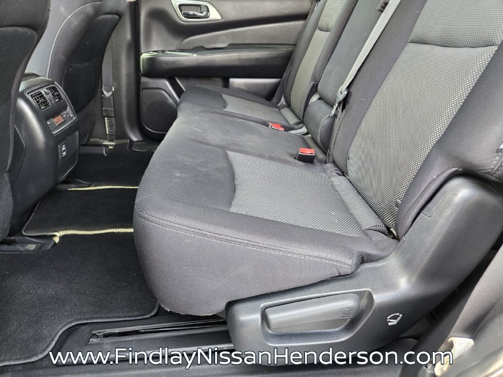 Used 2018 Nissan Pathfinder S FWD image 11