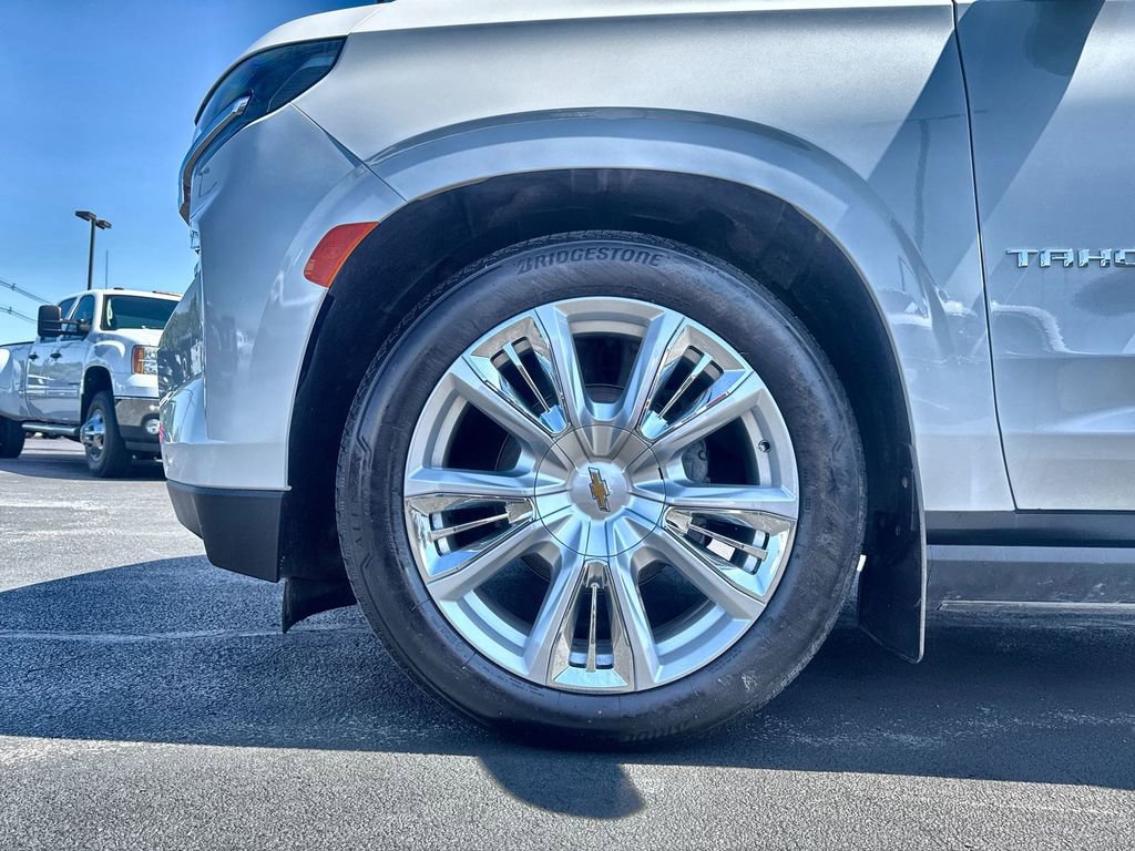 Used 2024 Chevrolet Tahoe High Country AWD/4WD image 10