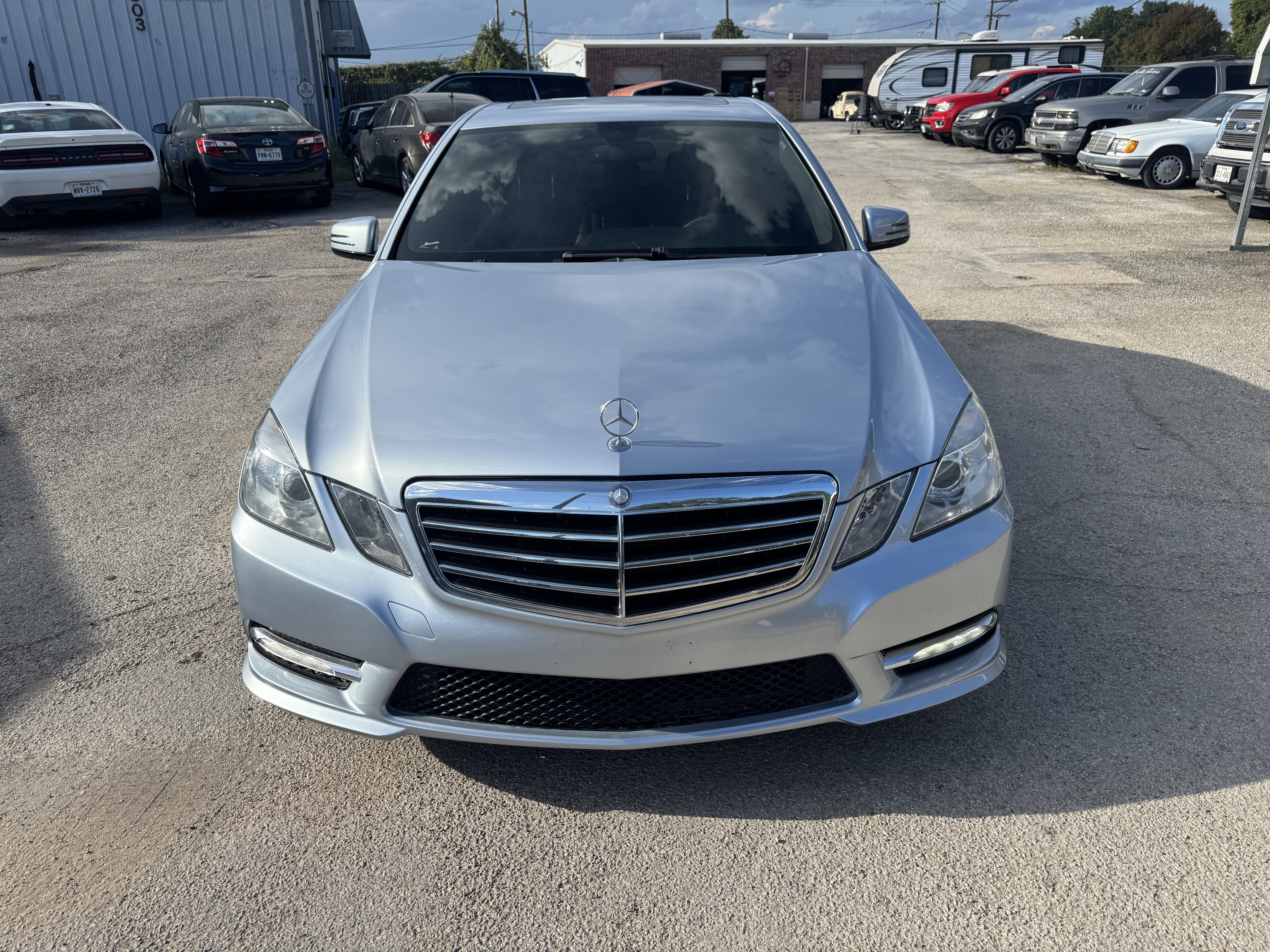 Used 2013 Mercedes-Benz E 350 4MATIC Sedan image 2