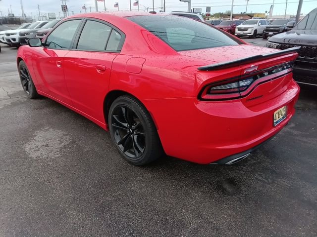 Used 2017 Dodge Charger SE w/ Power Sunroof Group image 3