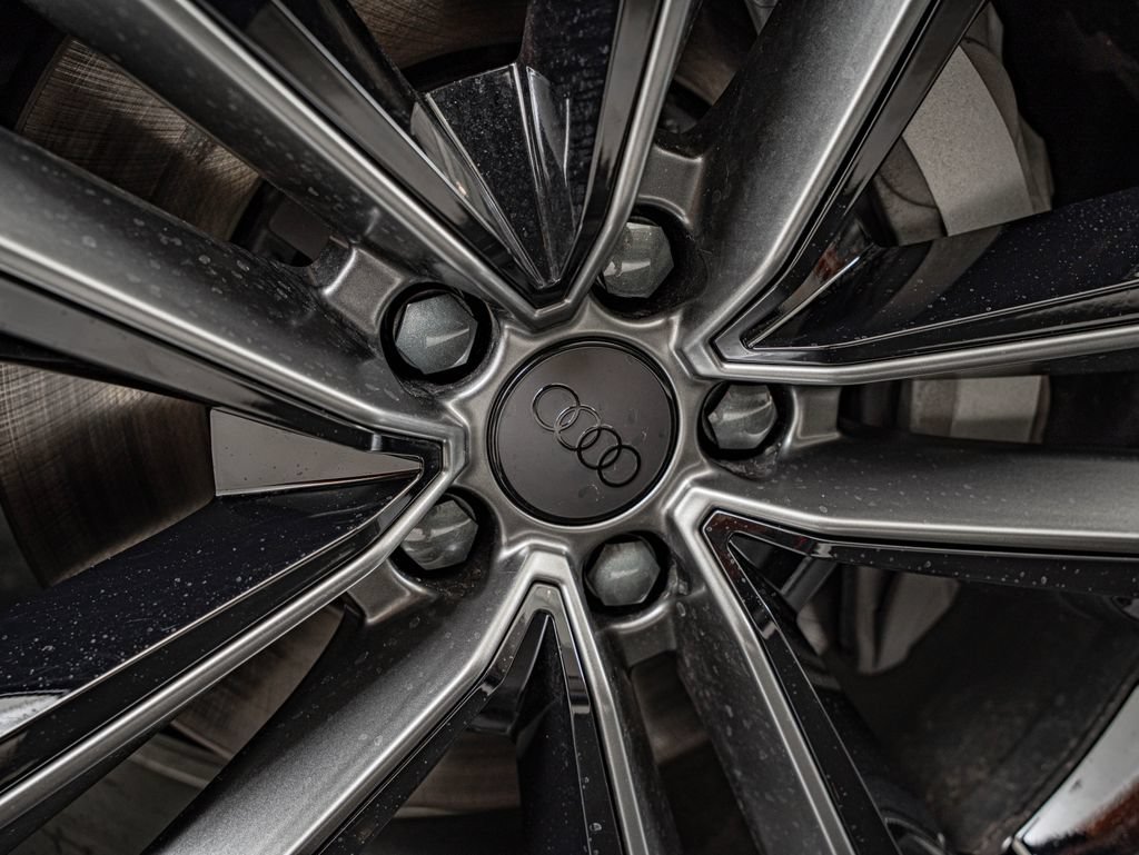 New 2026 Audi Q7 3.0T Prestige AWD/4WD image 11