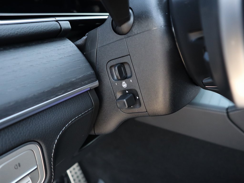 New 2026 Mercedes-Benz GLS 580 4MATIC image 37