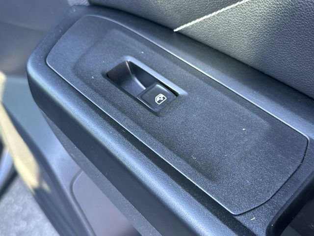 Used 2020 Volkswagen Atlas Cross Sport SEL Premium R-Line image 30