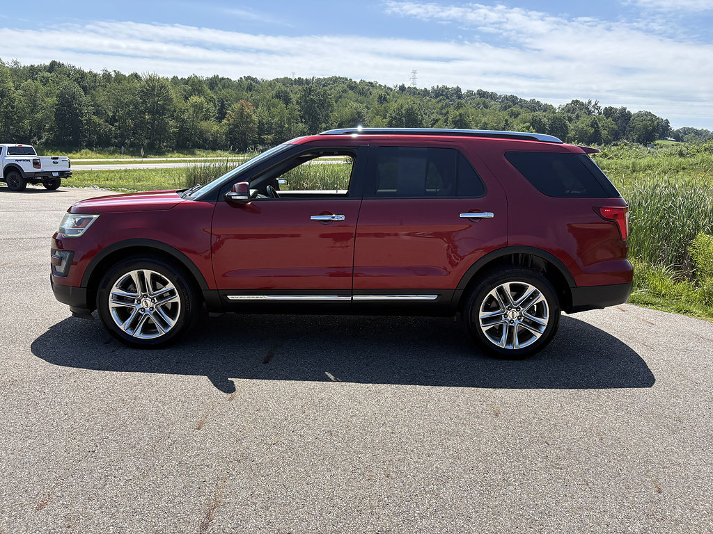 Used 2016 Ford Explorer Limited AWD/4WD image 2