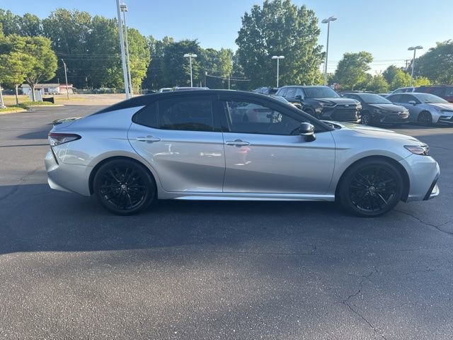 Used 2022 Toyota Camry XSE FWD image 2