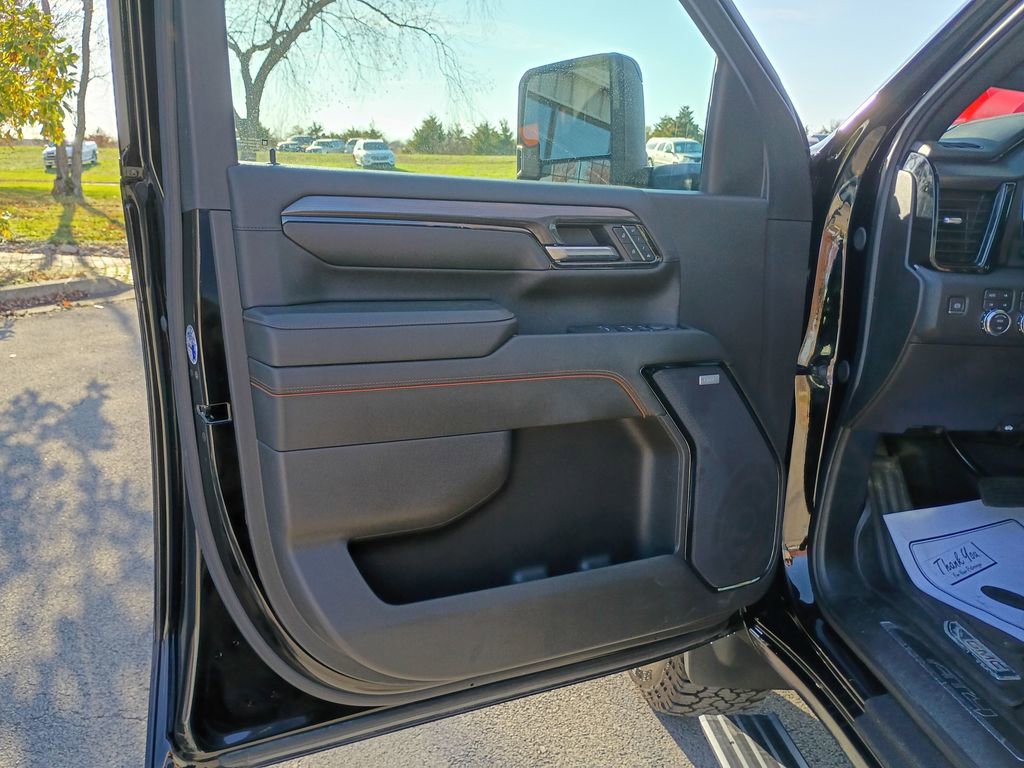Used 2024 GMC Sierra 2500 AT4 w/ AT4 Premium Plus Package image 10