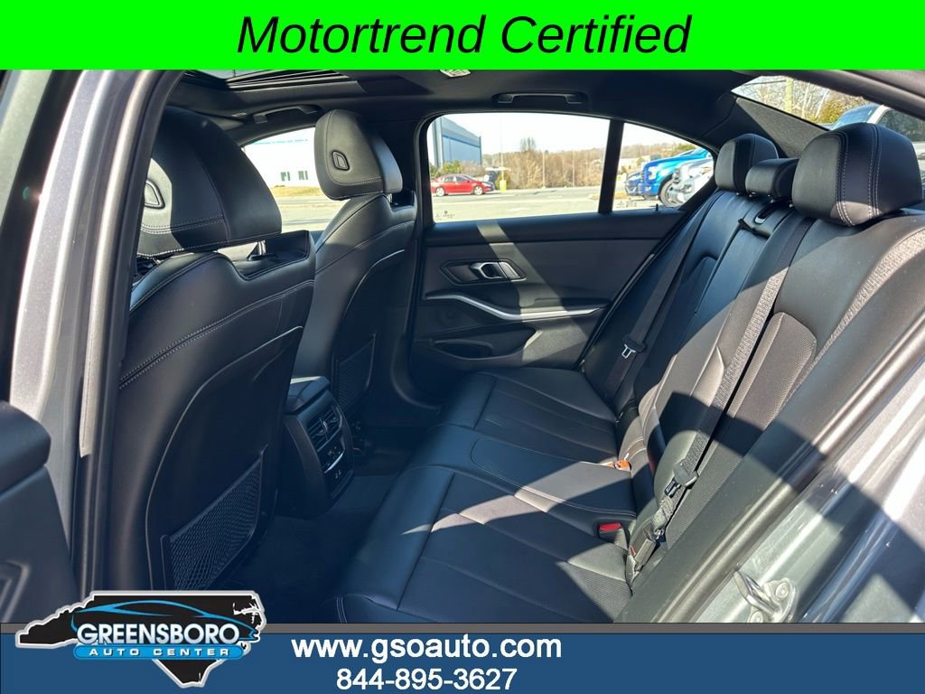 Used 2023 BMW 330i Sedan w/ Driving Assistance Package image 27