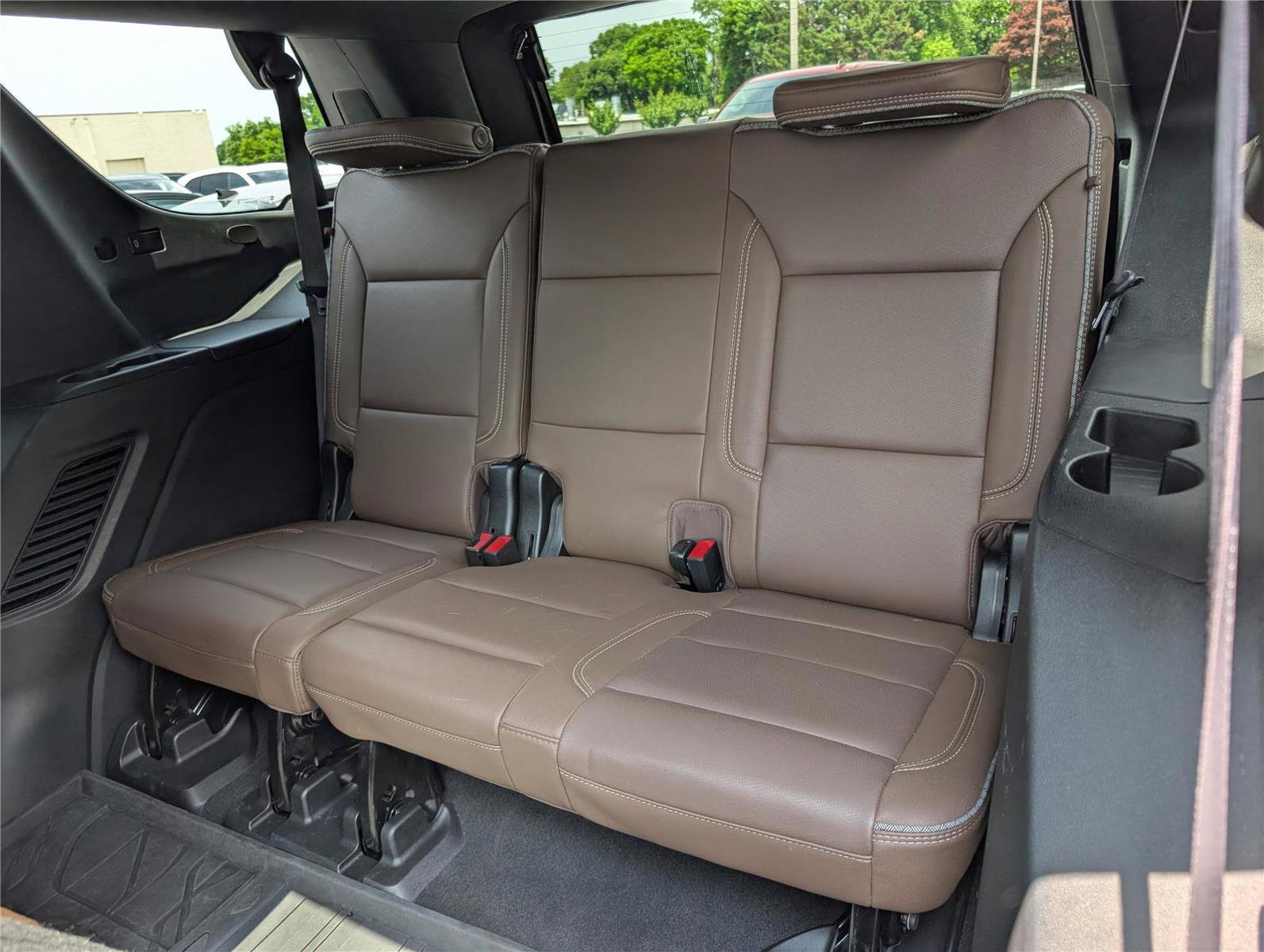 Used 2023 Chevrolet Tahoe High Country AWD/4WD image 17