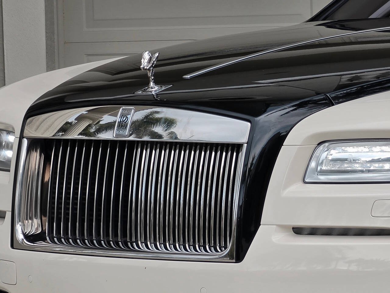 Used 2014 Rolls-Royce Wraith RWD image 4