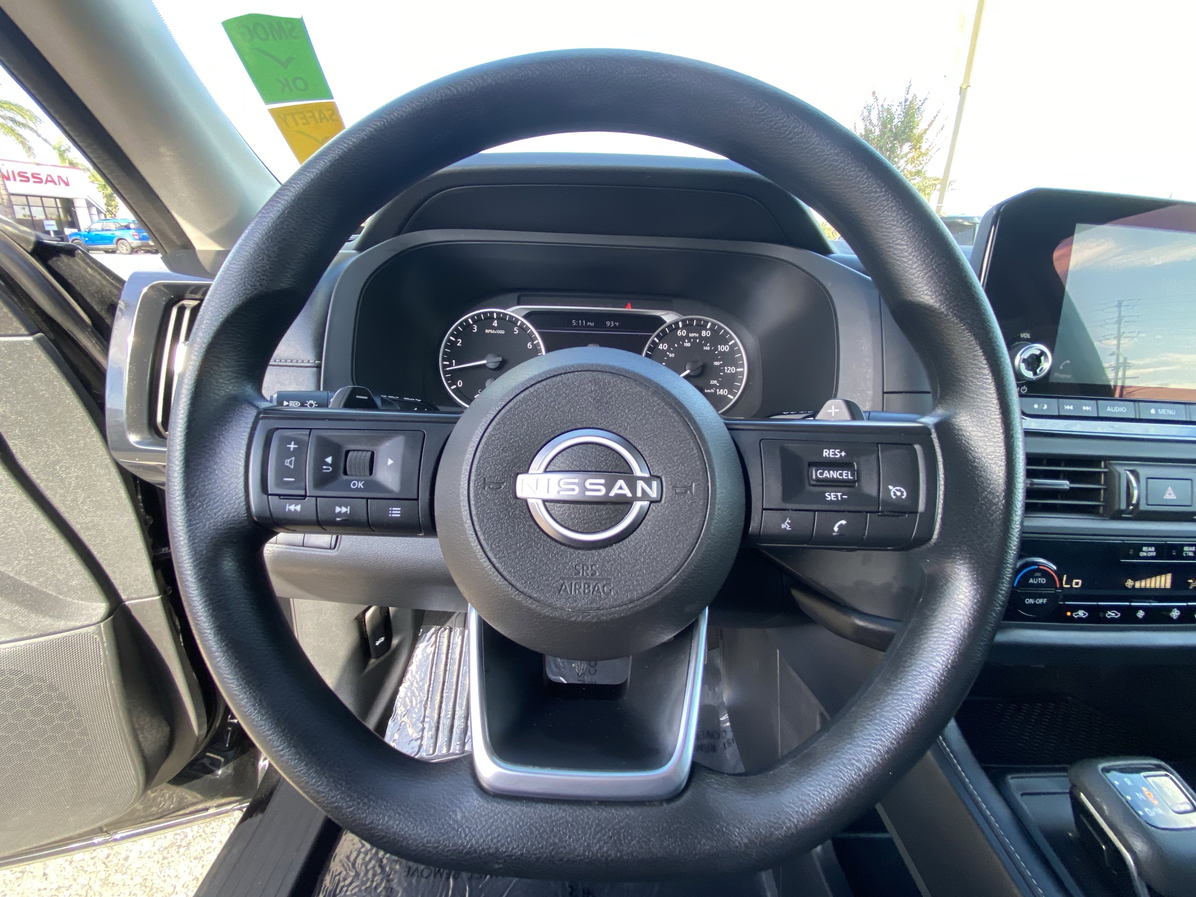 Used 2023 Nissan Pathfinder S image 26
