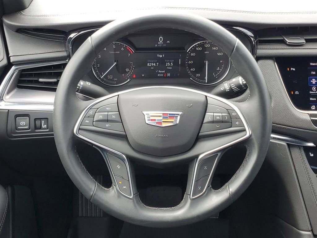 Used 2025 Cadillac XT5 Luxury w/ LPO, Floor Liner Package AWD/4WD image 22