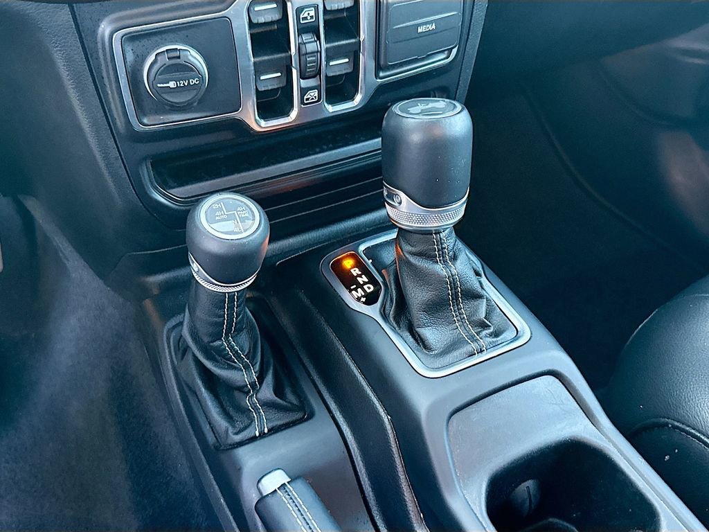 Used 2021 Jeep Wrangler Unlimited Sahara image 18