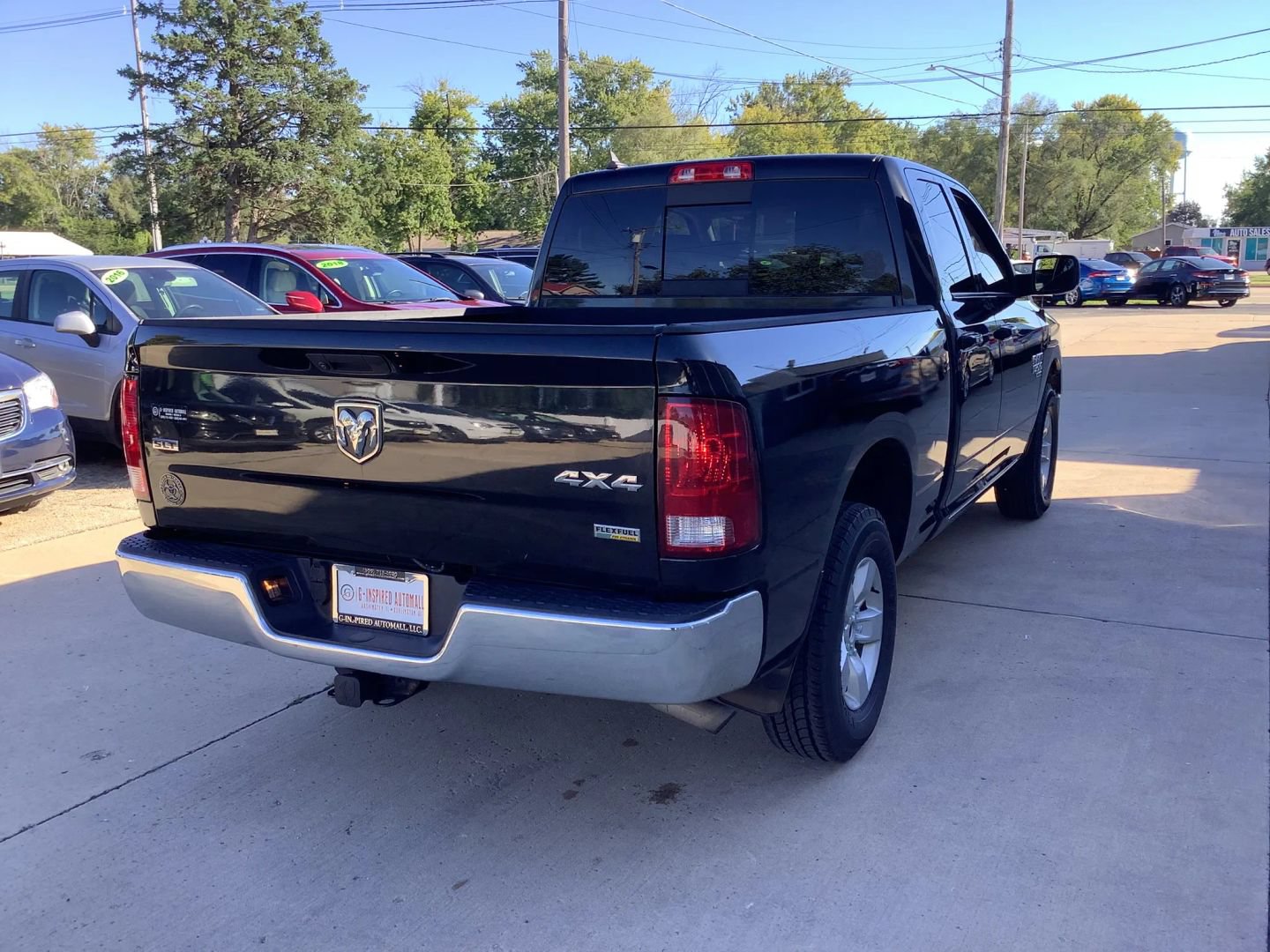 Used 2019 RAM 1500 Classic SLT w/ Luxury Group AWD/4WD image 9