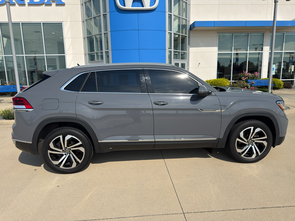 Used 2020 Volkswagen Atlas Cross Sport SEL Premium AWD/4WD image 4