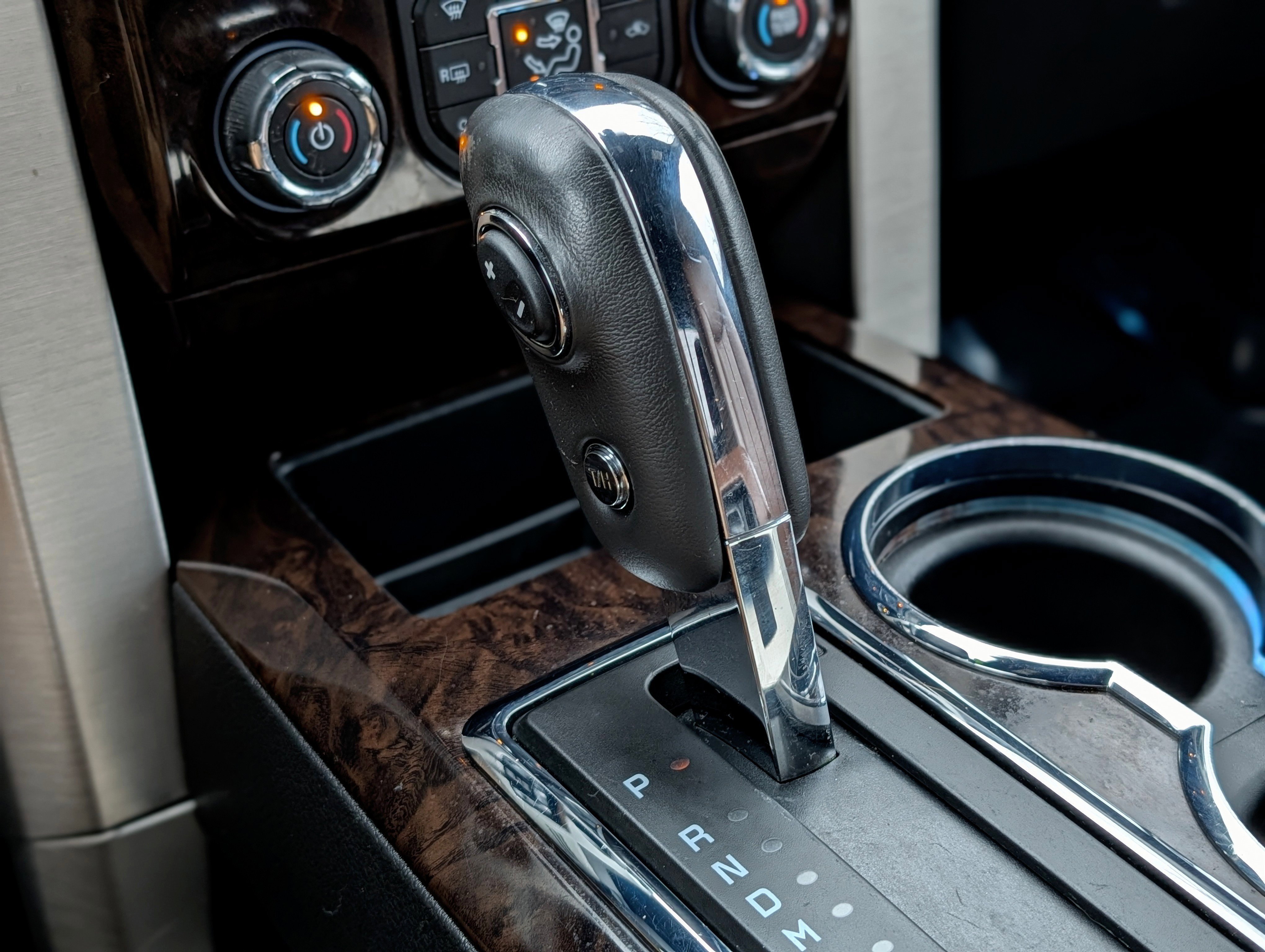 Used 2014 Ford F150 Platinum image 18