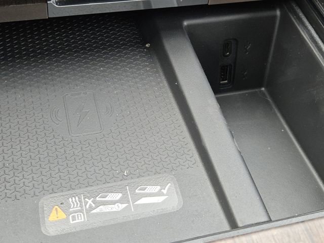 New 2026 GMC Acadia Denali Ultimate w/ LPO, Floor Liner Package image 8