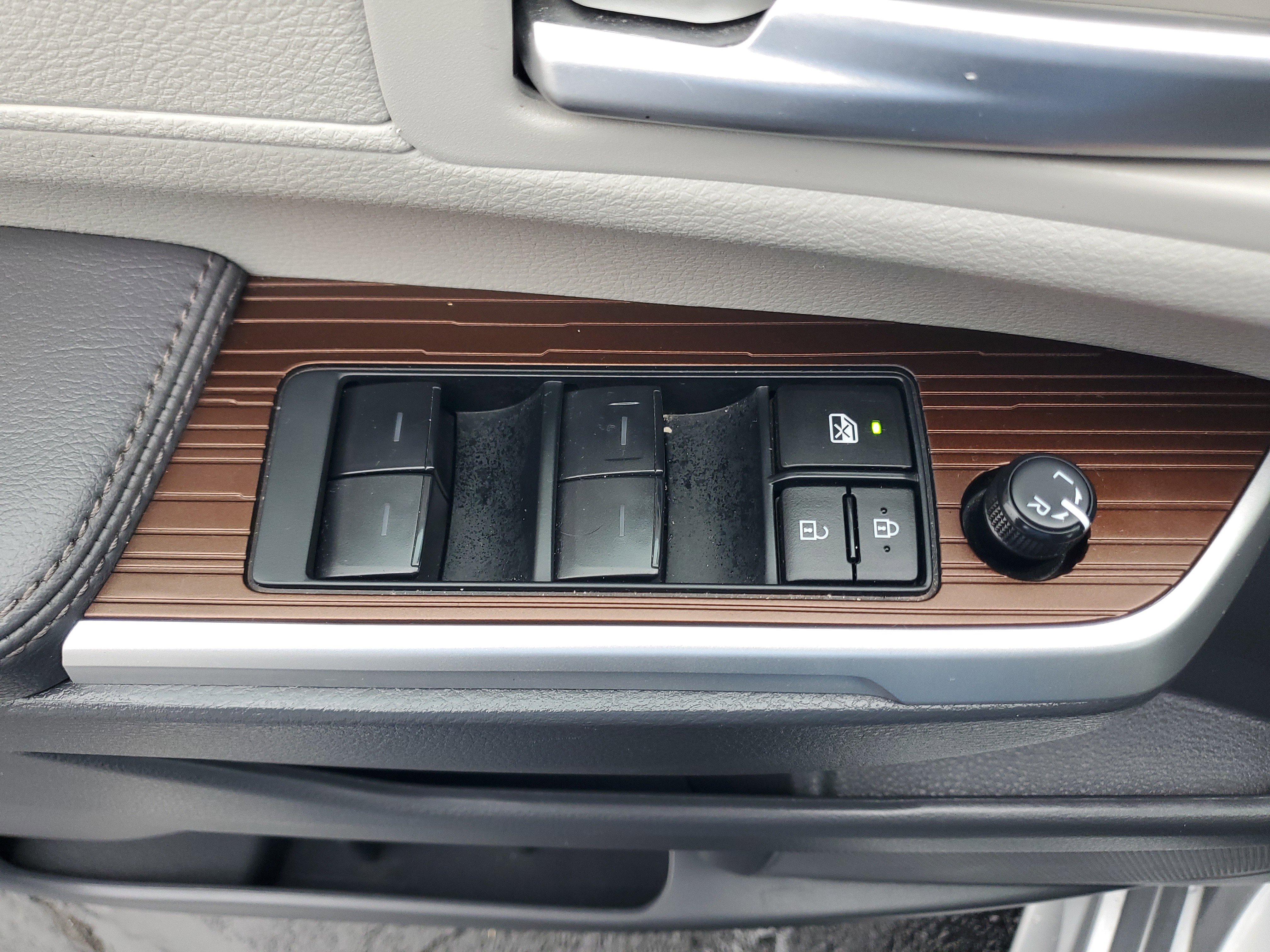 Certified 2024 Toyota Sienna XLE image 20