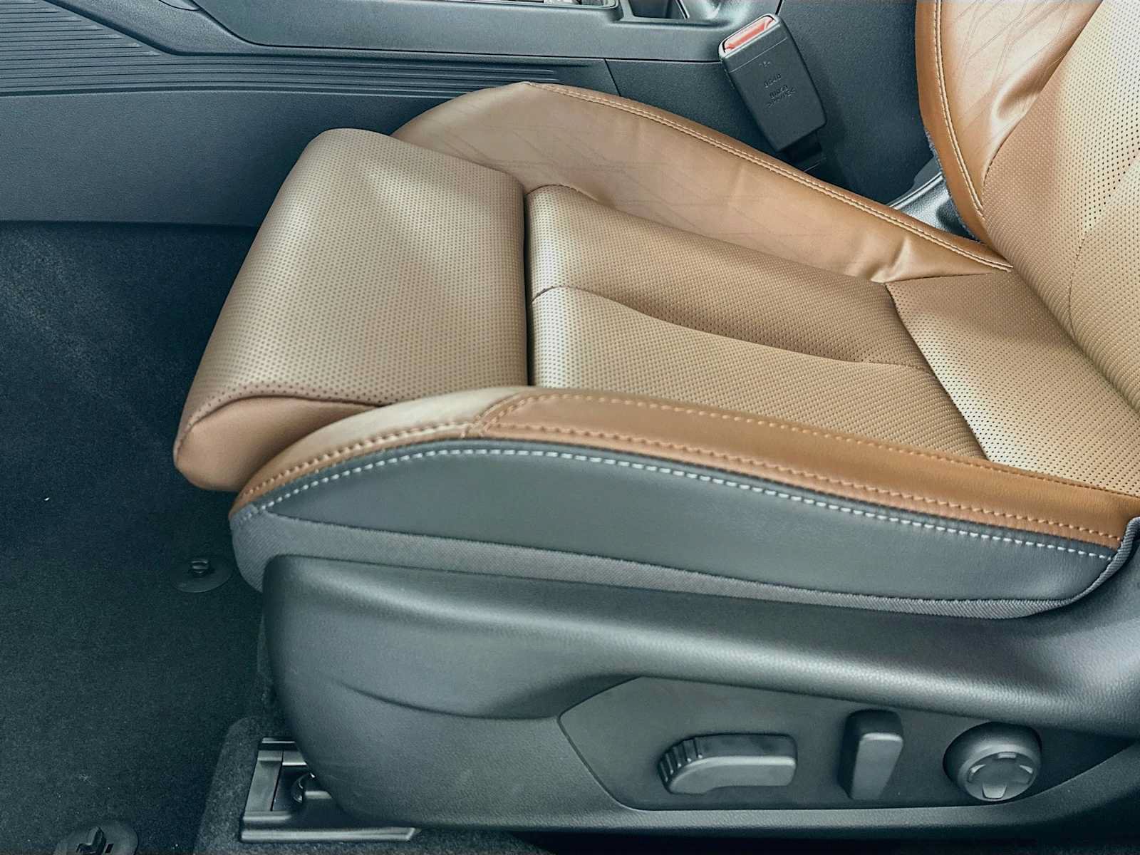 New 2026 Subaru Outback Touring XT AWD/4WD image 18
