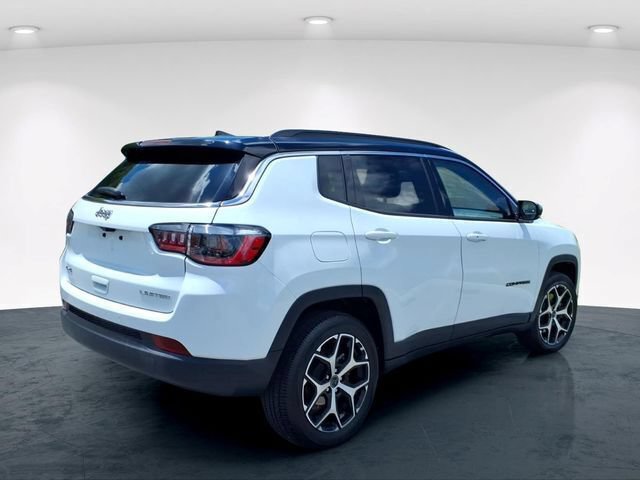 Used 2025 Jeep Compass Limited AWD/4WD image 12